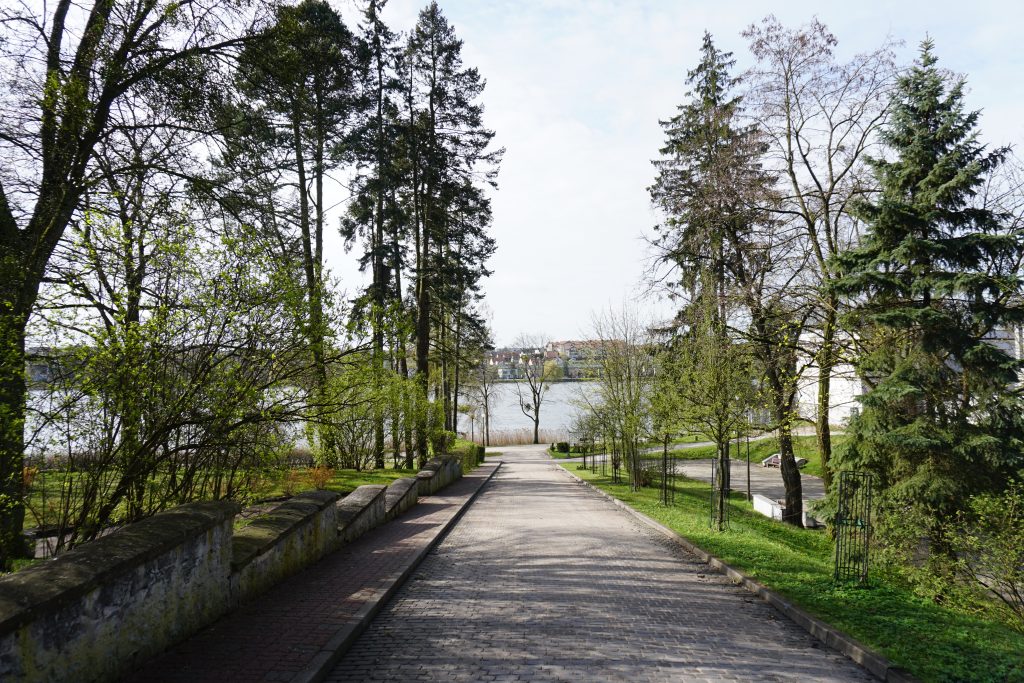 Sehenswürdigkeiten Iława Malerischer Spazierweg zum Seeufer in Iława